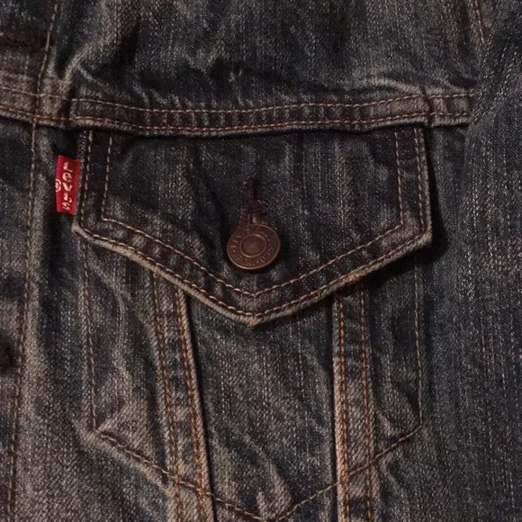 Levi’s Jean Jacket EUC! - Picture 3 of 14